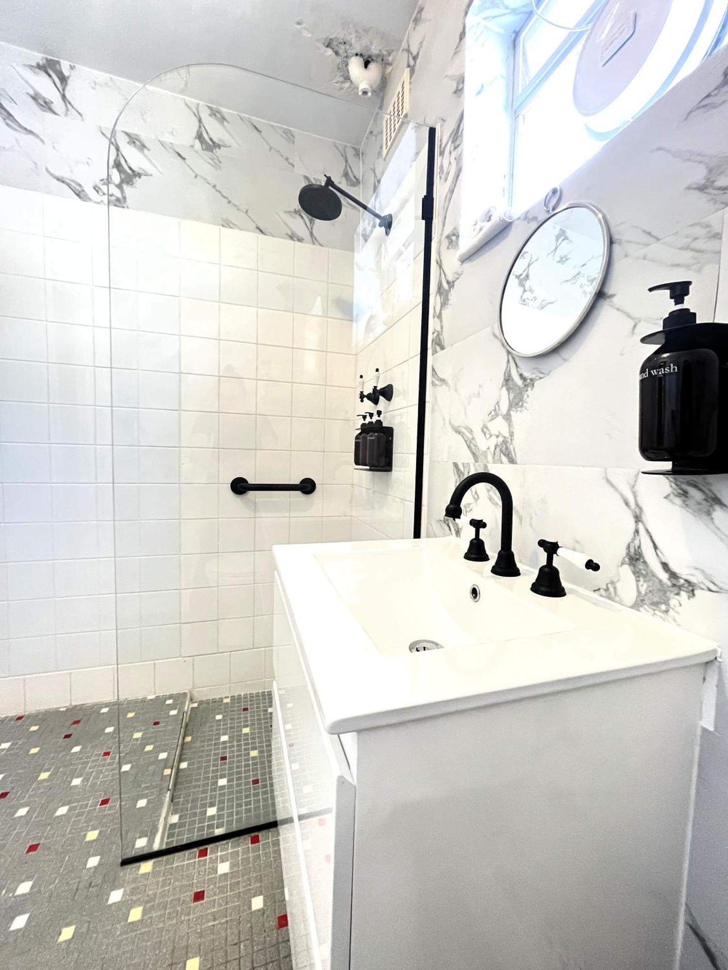 1 West Leederville Nestclose To Cbd & Sjog Hosp Perth Exteriör bild